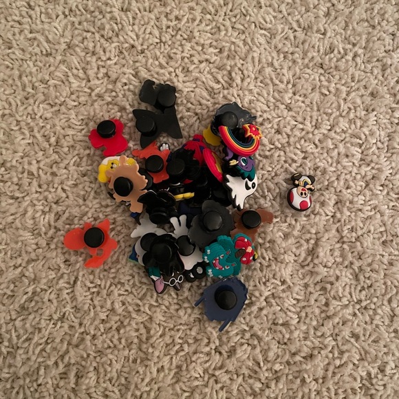 Pack of 10 jibitz (for crocs) ✨MYSTERY✨ - Picture 4 of 4